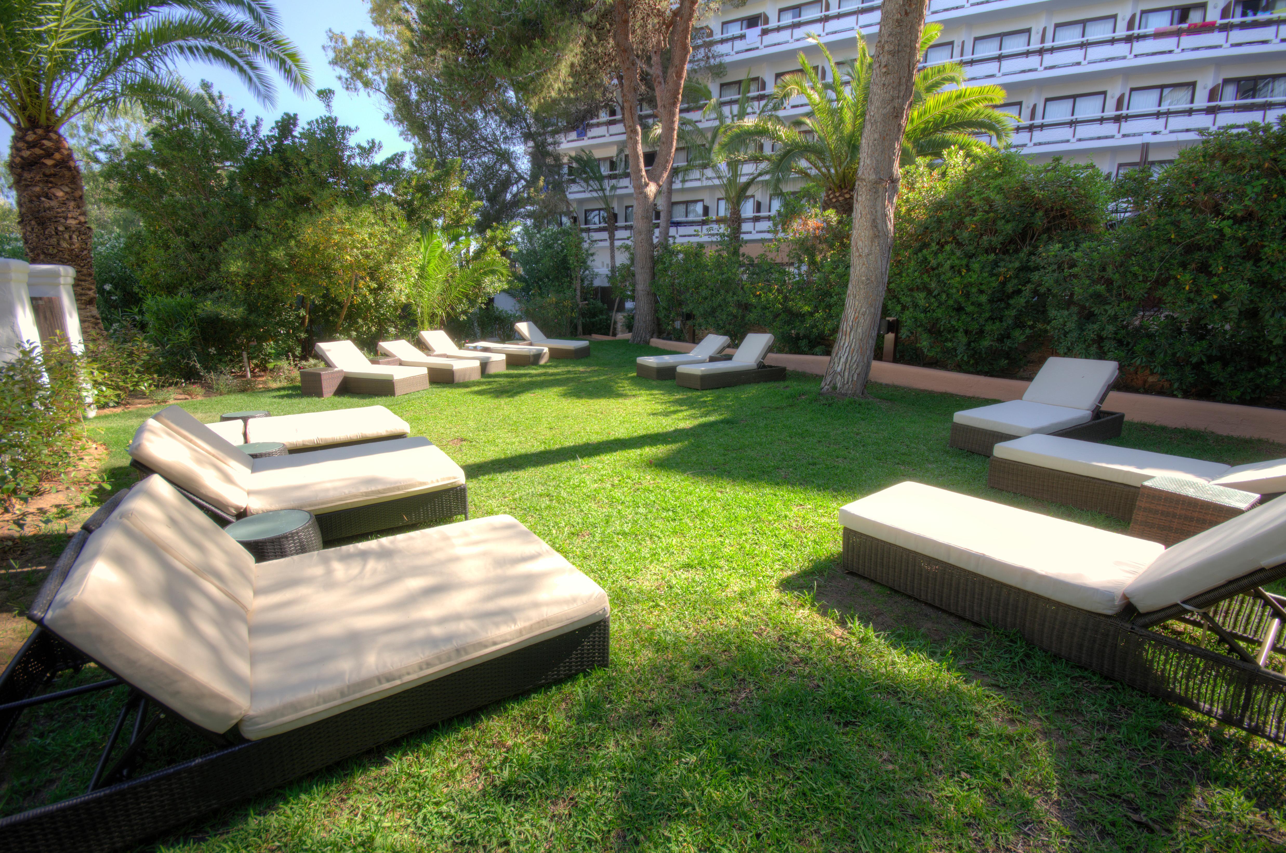 Azuline Hotel Bergantin San Antonio  Exterior photo